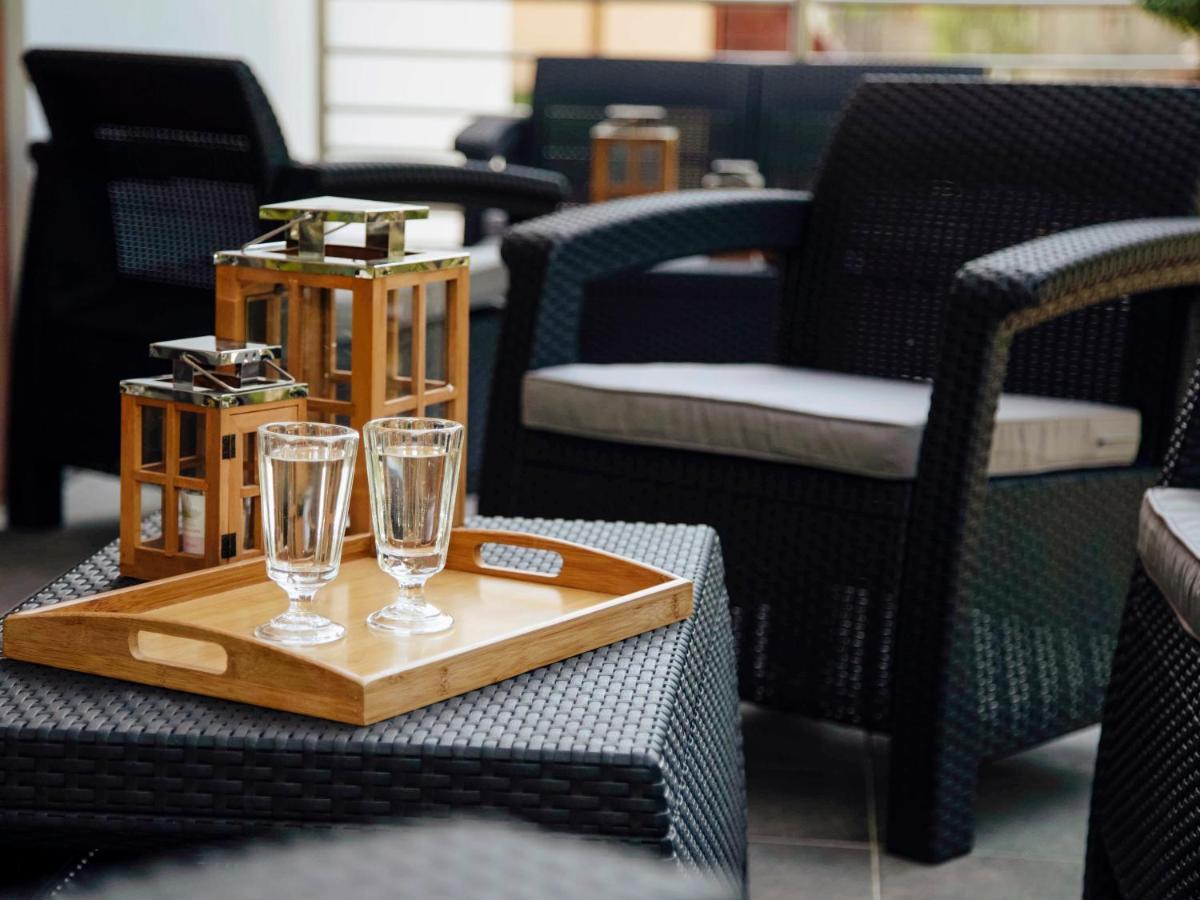 库瑞尼卡慕斯卡 Porto Marina酒店 外观 照片